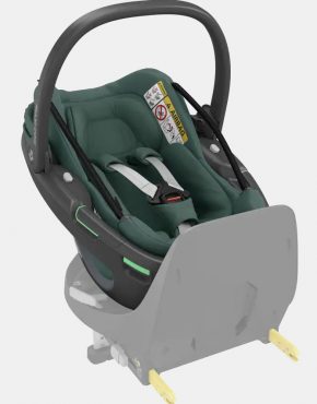 8559047110_2022_maxicosi_carseat_babycarseat_coral360_green_essentialgreen_withfamilyfix360baserear_3qrtright_wynik