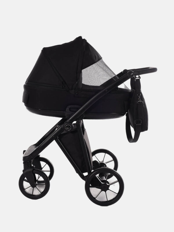 Kombi-Kinderwagen_Junama_Smart_04-BLACK_10