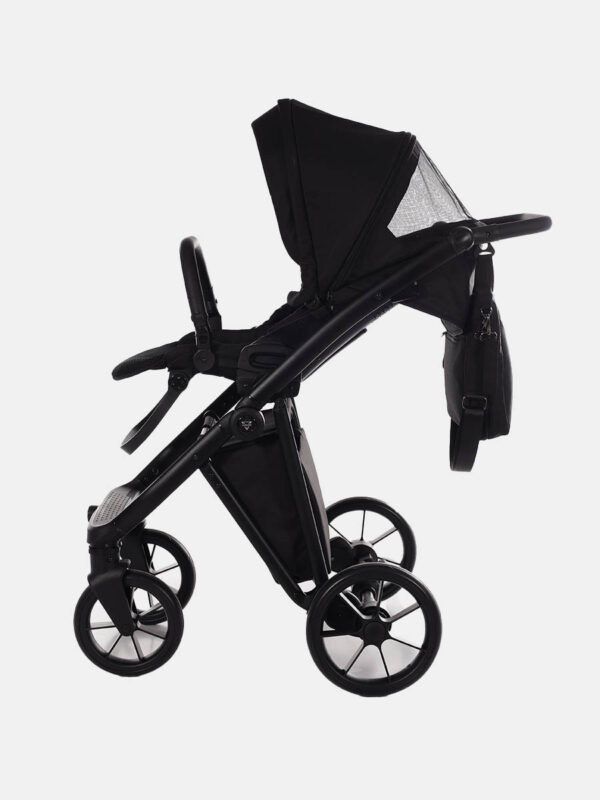 Kombi-Kinderwagen_Junama_Smart_04-BLACK_26